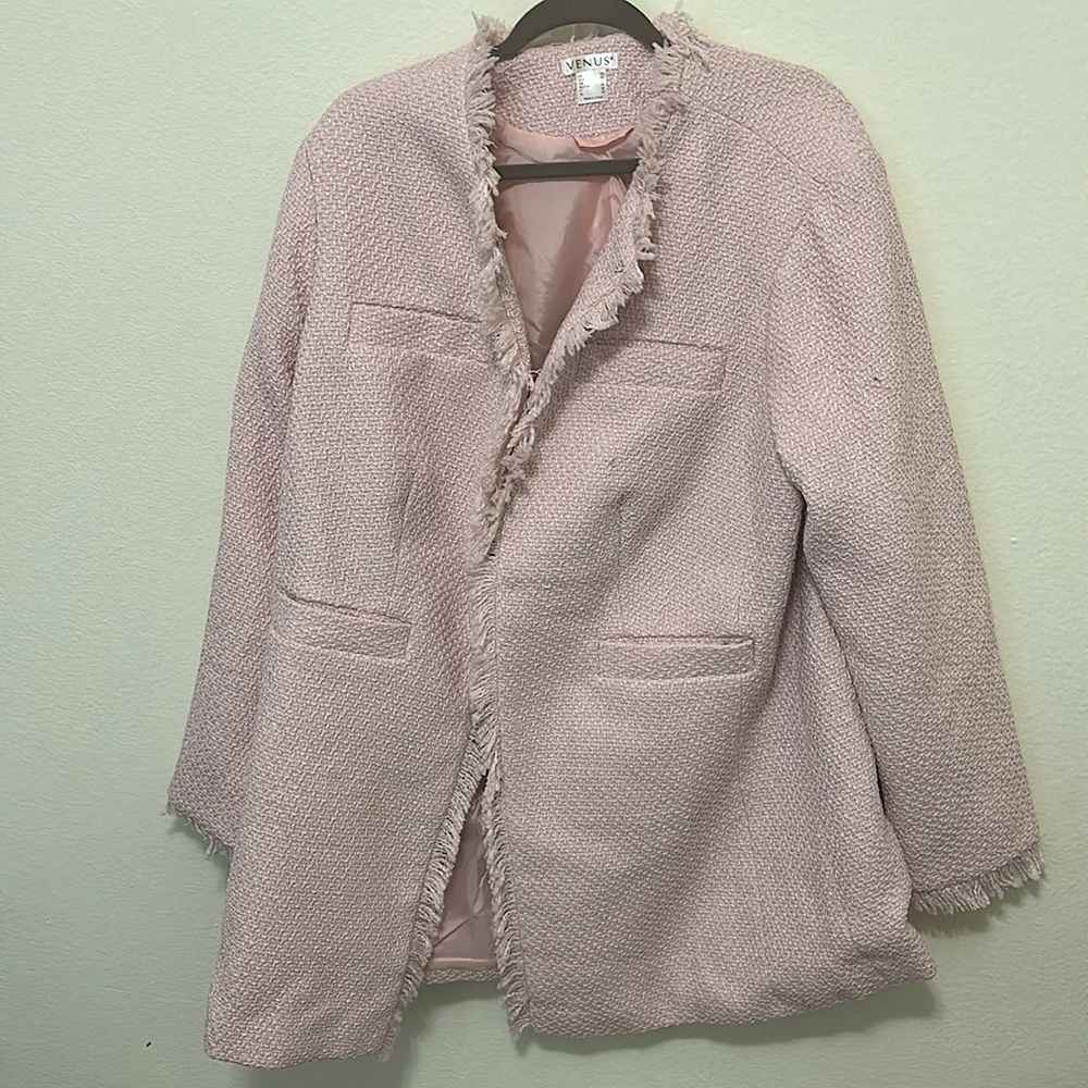 Venus baby pink coat